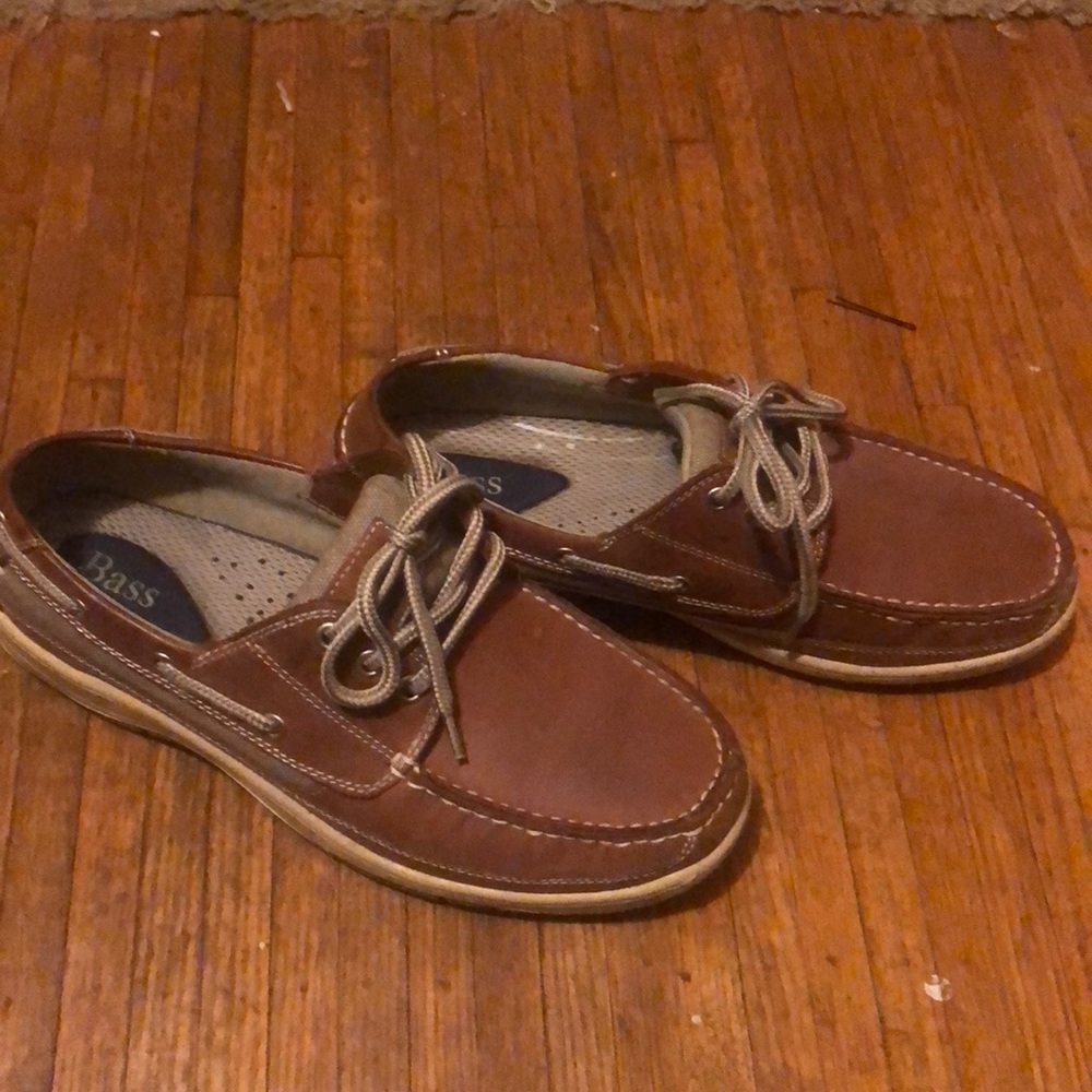 Bass boat shoes